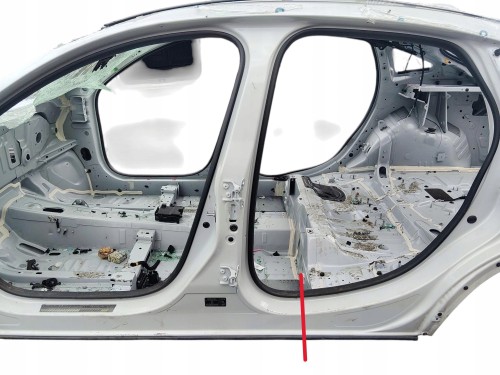 PRÓG LEWY SŁUPEK ŚRODKOWY RENAULT ARKANA (2021-2023) 1.6 E-TECH 143KM