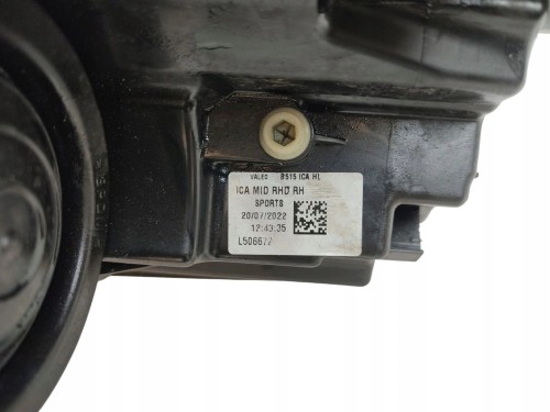 LAMPA PRAWY PRZÓD FORD ECOSPORT II LIFT (2017-2022) 1.0 EcoBoost 125KM MN15