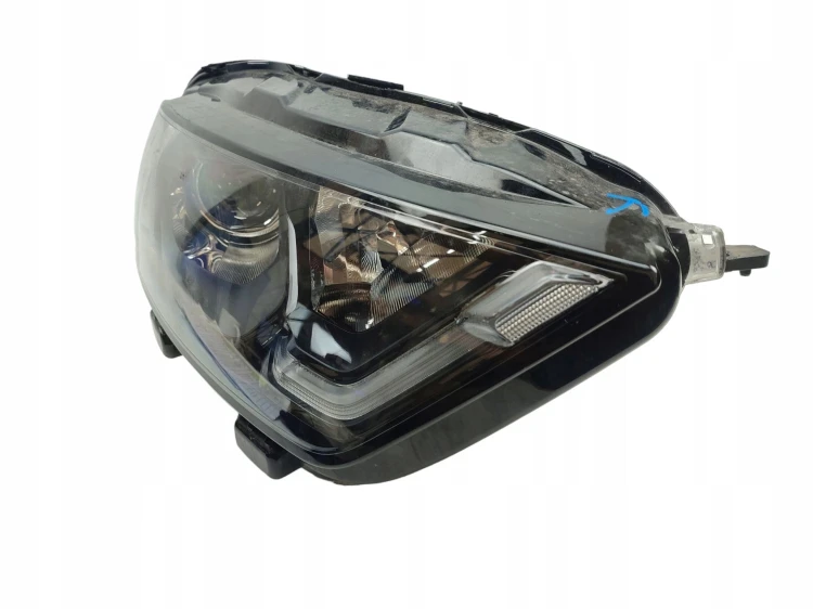 LAMPA PRAWY PRZÓD FORD ECOSPORT II LIFT (2017-2022) 1.0 EcoBoost 125KM MN15