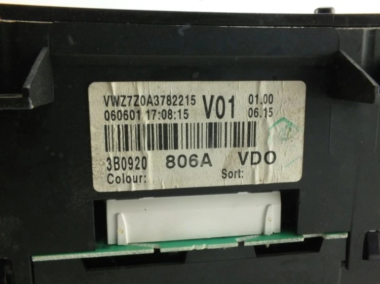LICZNIK VOLKSWAGEN PASSAT B5 1.9TDI 3B0919861J