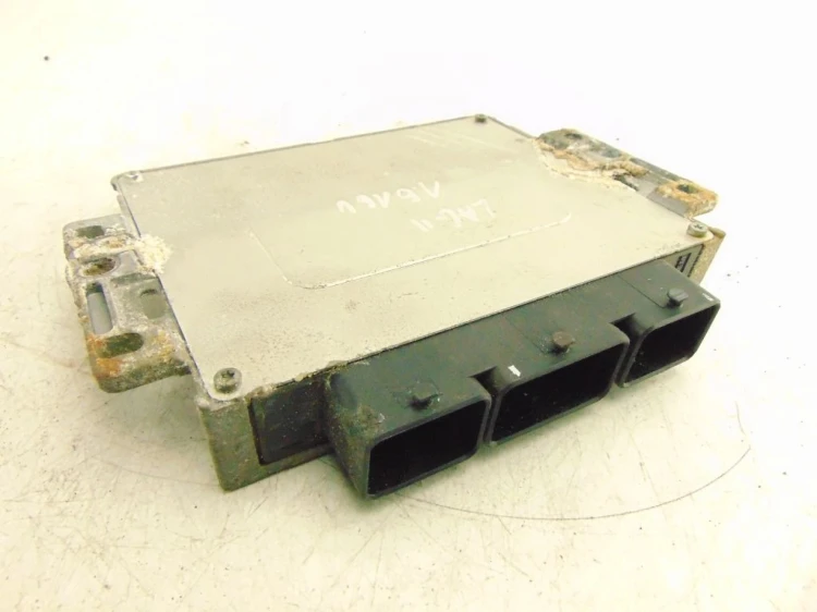 KOMPUTER STEROWNIK SILNIKA RENAULT LAGUNA II (2001-2005) 1.6 16V 8200045893