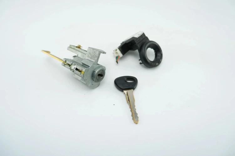 ZESTAW STARTOWY MAZDA 6 I (2002-2008) E6T52477H3