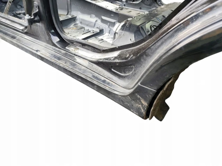 PRÓG LEWY SŁUPEK ŚRODKOWY MERCEDES CLS C218 (2012-2014) 2.2 CDI 204KM