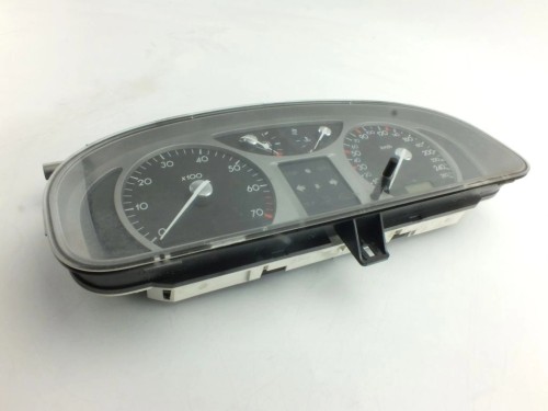 LICZNIK RENAULT LAGUNA II (2001-2005) 2.0 IDE 8200170303