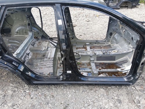 PRÓG PRAWY SŁUPEK ŚRODKOWY RENAULT KADJAR (2015-2018) 1.2 TCE 130KM