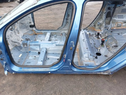 PRÓG LEWY SŁUPEK ŚRODKOWY VOLVO XC60 I LIFT (2013-2017) 2.0 D4 181KM