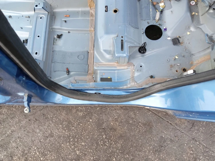PRÓG LEWY SŁUPEK ŚRODKOWY VOLVO XC60 I LIFT (2013-2017) 2.0 D4 181KM