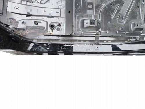 PRÓG LEWY SŁUPEK ŚRODKOWY MERCEDES EQA H243 LIFT (2024-) 250+ 190KM
