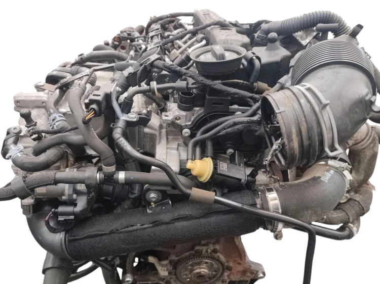 SILNIK KOMPLETNY VOLKSWAGEN GOLF VII (2012-2016) 1.6 TDI 90KM CLHB