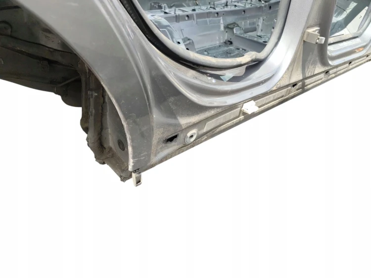 PRÓG PRAWY SŁUPEK ŚRODKOWY MERCEDES A W177 (2018-2022) 1.3 CGI 136KM