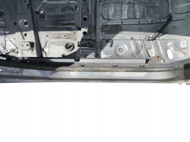 PRÓG PRAWY SŁUPEK ŚRODKOWY MERCEDES A W177 (2018-2022) 1.3 CGI 136KM