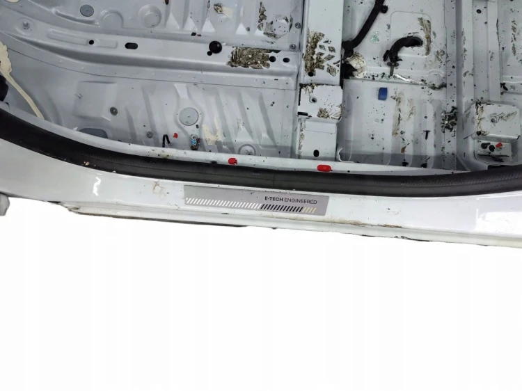 PRÓG LEWY SŁUPEK ŚRODKOWY RENAULT ARKANA (2021-2023) 1.6 E-TECH 143KM