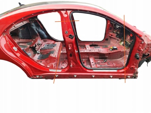 PRÓG PRAWY SŁUPEK ŚRODKOWY MERCEDES CLA W117 (2015-2017) 1.6 CGI 122KM