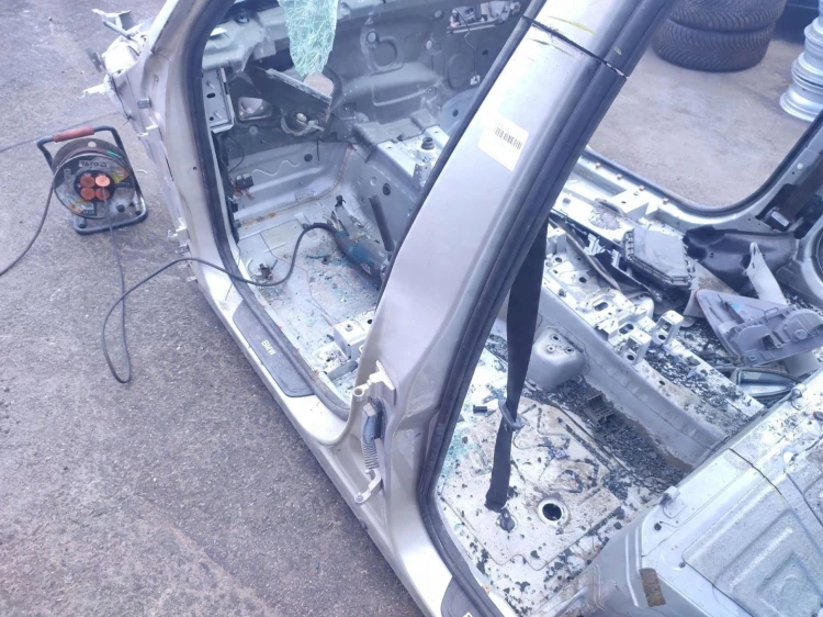 PRÓG LEWY SŁUPEK ŚRODKOWY BMW X3 F25 (2010-2014) 2.0 D 184KM