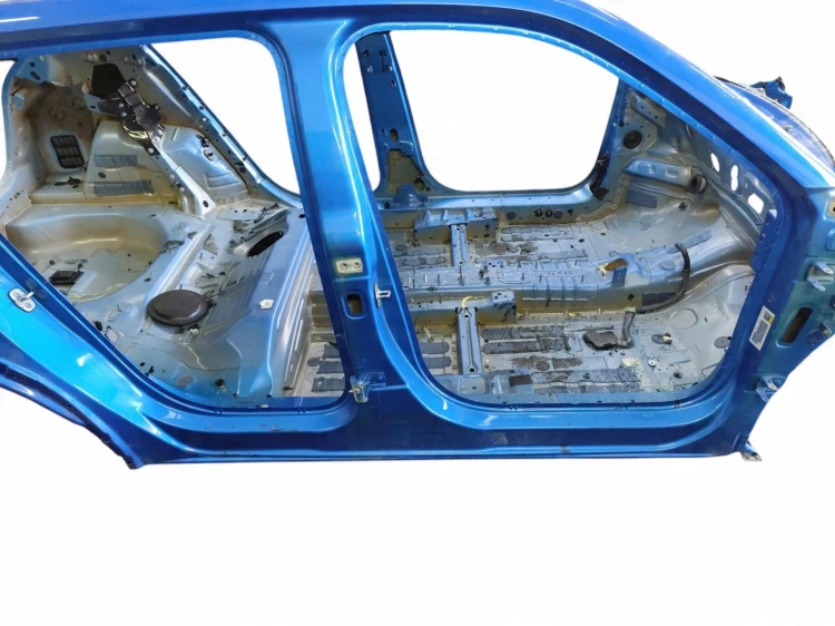 PRÓG PRAWY SŁUPEK ŚRODKOWY PEUGEOT 2008 II (2019-2023) 1.2 PureTech 100KM