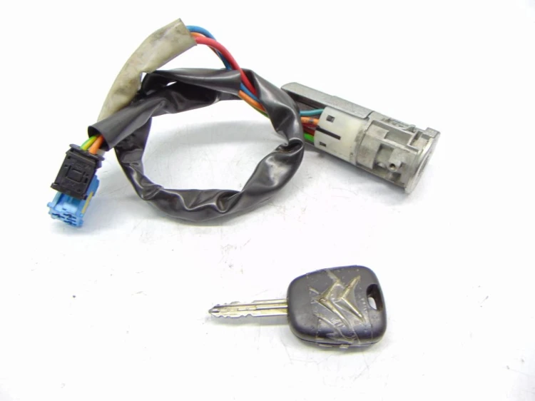 STACYJKA CITROEN XSARA PICASSO LIFT (2004-2008) 1.6 HDI