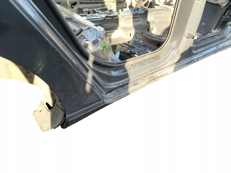 PRÓG PRAWY SŁUPEK ŚRODKOWY VOLKSWAGEN PASSAT B8 LIFT (2019-2023) 2.0 TDI 15