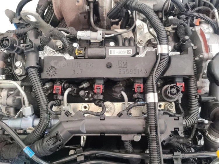 SILNIK KOMPLETNY OPEL CORSA E (2014-2019) 1.3 CDTI 75KM B13DTN