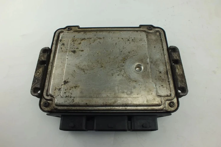 KOMPUTER STEROWNIK SILNIKA NISSAN PRIMERA P12 1.9 DCI 820035678