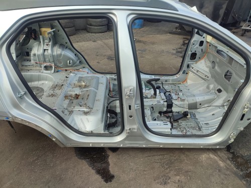 PRÓG PRAWY SŁUPEK ŚRODKOWY OPEL MOKKA A (2012-2016) 1.6 CDTI 136KM