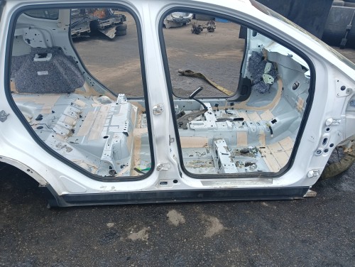 PRÓG PRAWY SŁUPEK ŚRODKOWY FORD KUGA MK2 (2012-2016) 2.0 TDCI 150KM