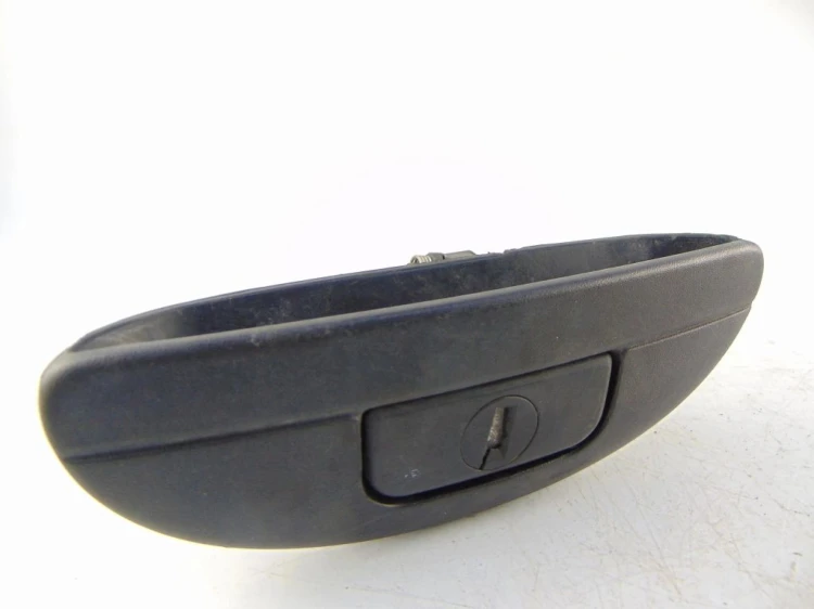 PRZYCISK KLAPY BAGAŻNIKA RENAULT SCENIC I LIFT (1999-2003) 1.9 DTI