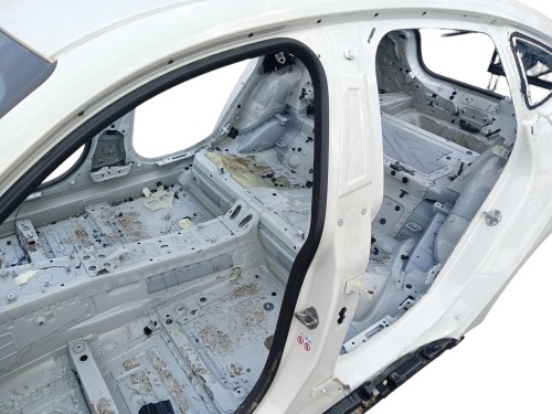 PRÓG LEWY SŁUPEK ŚRODKOWY BMW i4 G26 GRAN COUPE (2021-2024) eDrive40 340KM