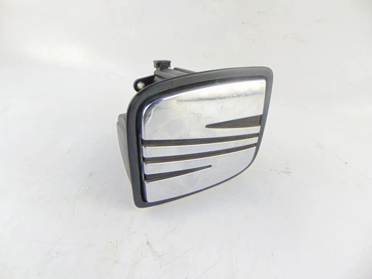 PRZYCISK KLAPY BAGAŻNIKA SEAT IBIZA II LIFT 1.9 TDI 6K0827565B