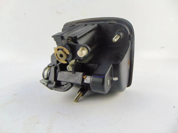 PRZYCISK KLAPY BAGAŻNIKA SEAT IBIZA II LIFT 1.9 TDI 6K0827565B