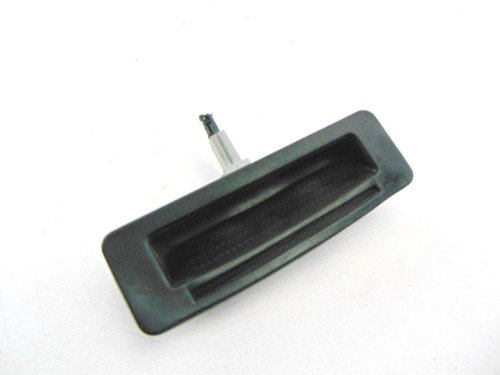 PRZYCISK KLAPY BAGAŻNIKA OPEL VECTRA C(2002-2008) 1.9 CDTI 464192822