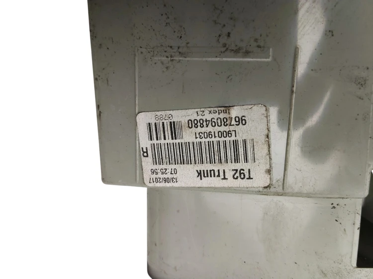 LAMPA PRAWY TYŁ W KLAPE PEUGEOT 308 II T9 (2014-2017) 1.6 BlueHDI 120KM 967