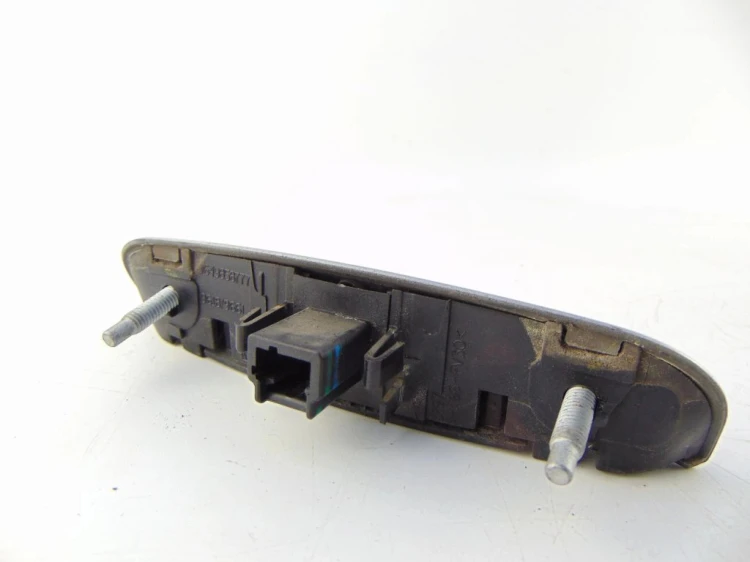 PRZYCISK KLAPY BAGAŻNIKA CITROEN C5 I (2001-2004) 2.0 HDI 9649858777