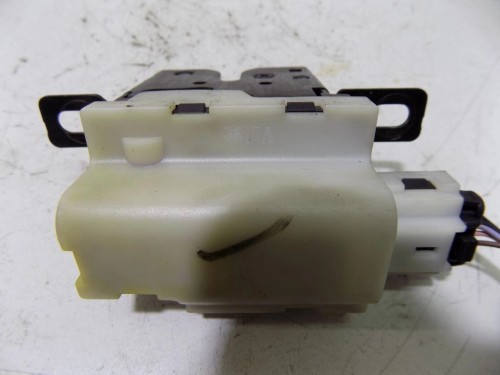 ZAMEK TYLNEJ SZYBY KLAPY RENAULT MEGANE II LIFT (2005-2008)