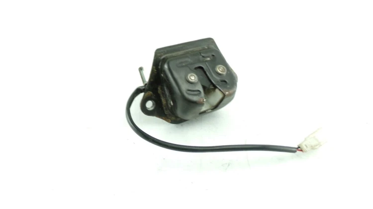 ZAMEK KLAPY BAGAŻNIKA NISSAN ALMERA TINO 2.0 16V