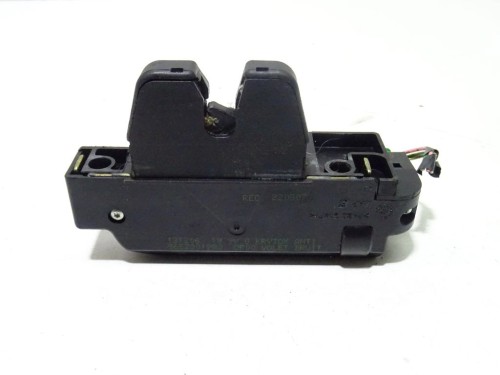 ZAMEK KLAPY BAGAŻNIKA CITROEN XSARA PICASSO LIFT (2004-2008)