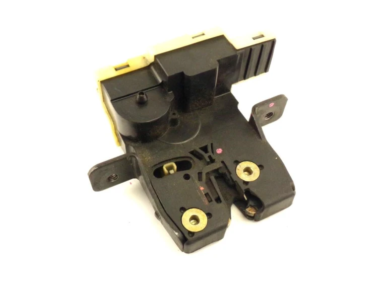 ZAMEK KLAPY BAGAŻNIKA NISSAN QASHQAI (2007-2013) 2.0 DCI 90502AV71B