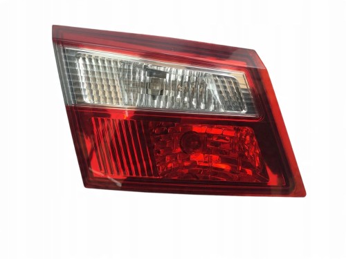 LAMPA LEWY TYŁ W KLAPE RENAULT LATITUDE (2010-2013) 2.0 DCI 173KM 265550031