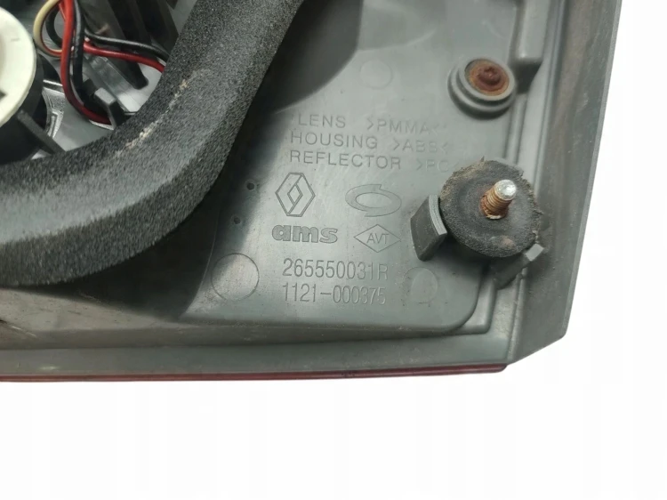 LAMPA LEWY TYŁ W KLAPE RENAULT LATITUDE (2010-2013) 2.0 DCI 173KM 265550031