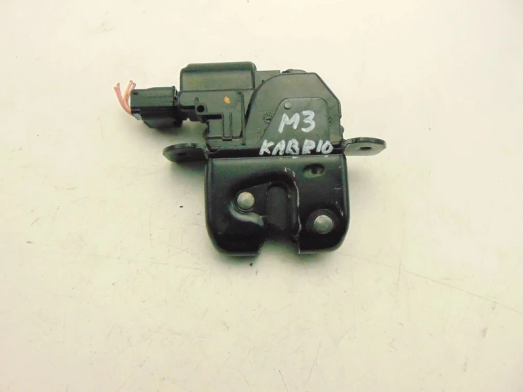 ZAMEK KLAPY BAGAŻNIKA RENAULT MEGANE III (2008-2013) 1.5 DCI 905030005R