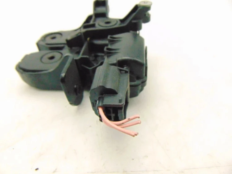 ZAMEK KLAPY BAGAŻNIKA RENAULT MEGANE III (2008-2013) 1.5 DCI 905030005R
