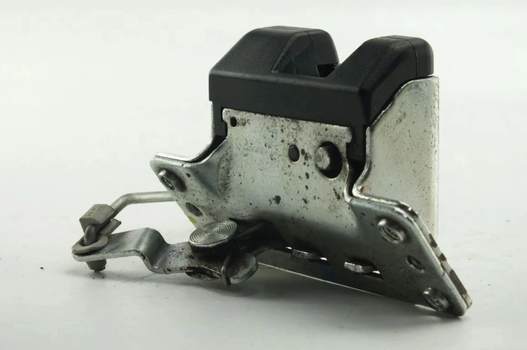 ZAMEK KLAPY BAGAŻNIKA OPEL MERIVA (2002-2010) 1.4 16V