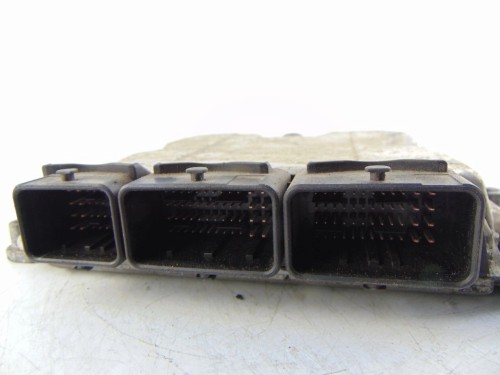 KOMPUTER STEROWNIK SILNIKA RENAULT LAGUNA II (2001-2005) 1.9 DCI 8200153946