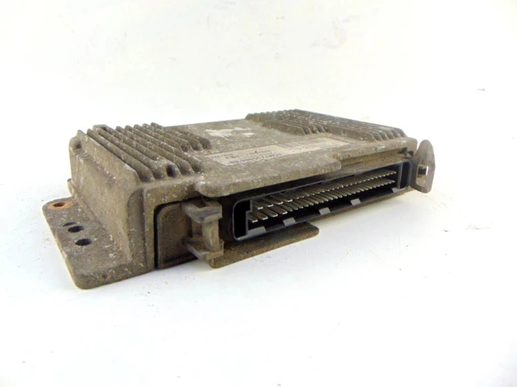 KOMPUTER STEROWNIK SILNIKA RENAULT ESPACE III LIFT (2000-2003) 2.2 DCI 7700