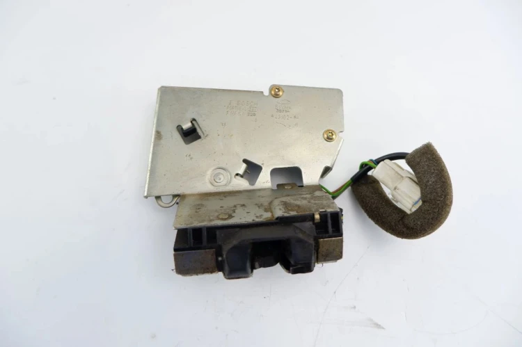 ZAMEK KLAPY BAGAŻNIKA FORD MONDEO MK3 (2001-2007) S1XNA