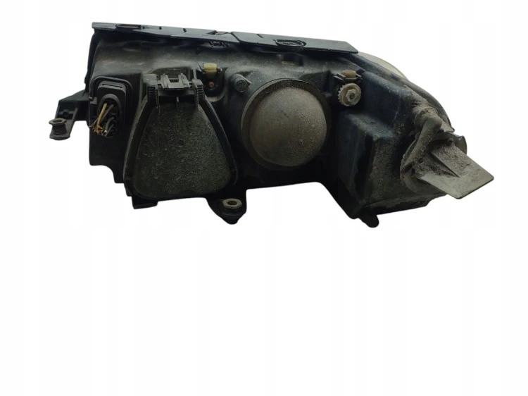 LAMPA PRAWY PRZÓD VOLKSWAGEN PASSAT B5 LIFT (2000-2005) 1.9 TDI 101KM