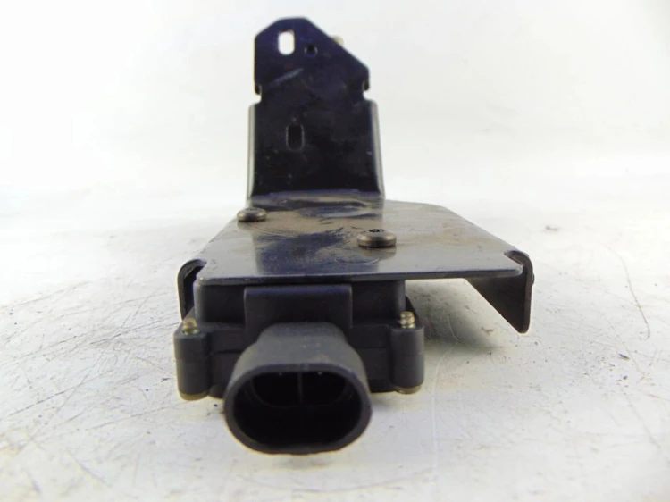 ZAMEK TYLNEJ SZYBY KLAPY CITROEN C5 I (2001-2004) 2.2 HDI 188101334250