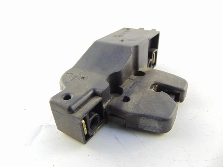 ZAMEK KLAPY BAGAŻNIKA CITROEN XSARA PICASSO (1999-2004) 9633089280