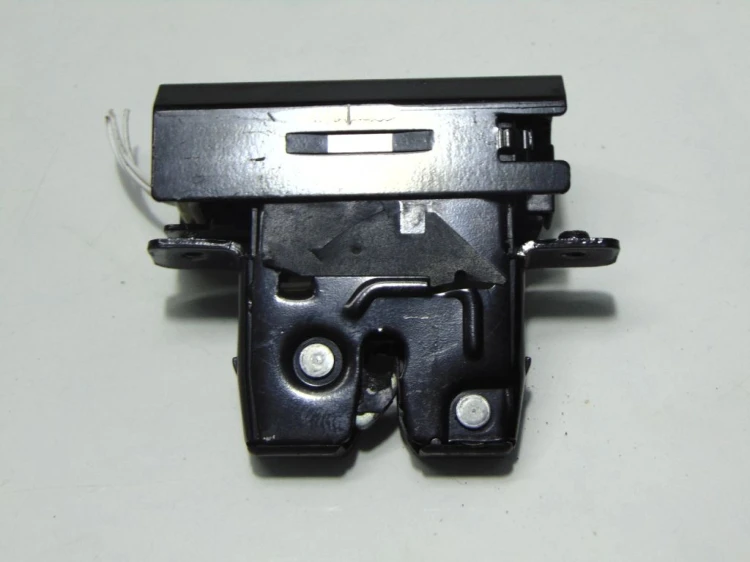 ZAMEK KLAPY BAGAŻNIKA RENAULT LAGUNA III (2007-) 2.0 DCI 805420001R
