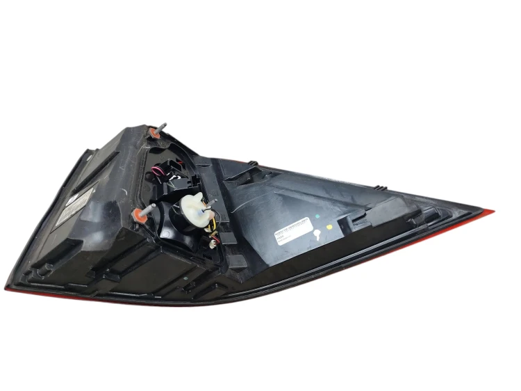 LAMPA LEWY TYŁ MERCEDES ML W166 (2011-2015) 2.2 BlueTEC 204KM A1669063301