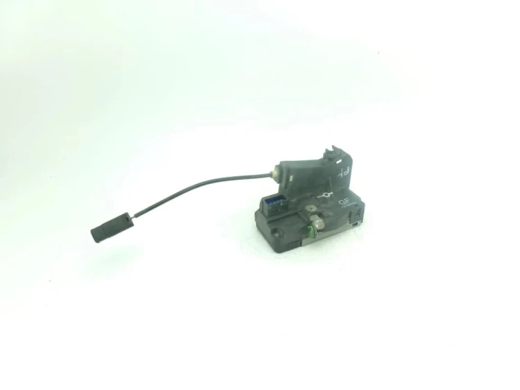 ZAMEK DRZWI PRAWY PRZÓD OPEL MERIVA A (2002-2010) 1.6 16V 13154792